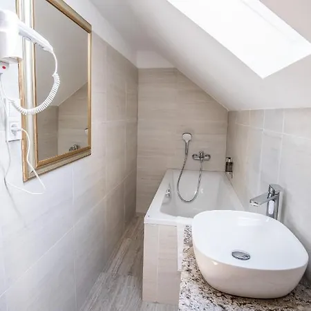 Boutique Old Town 아파트